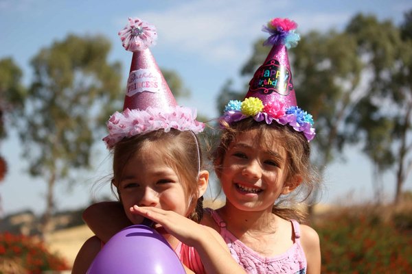 Comment impliquer les enfants dans l'organisation d'un événement familial ?